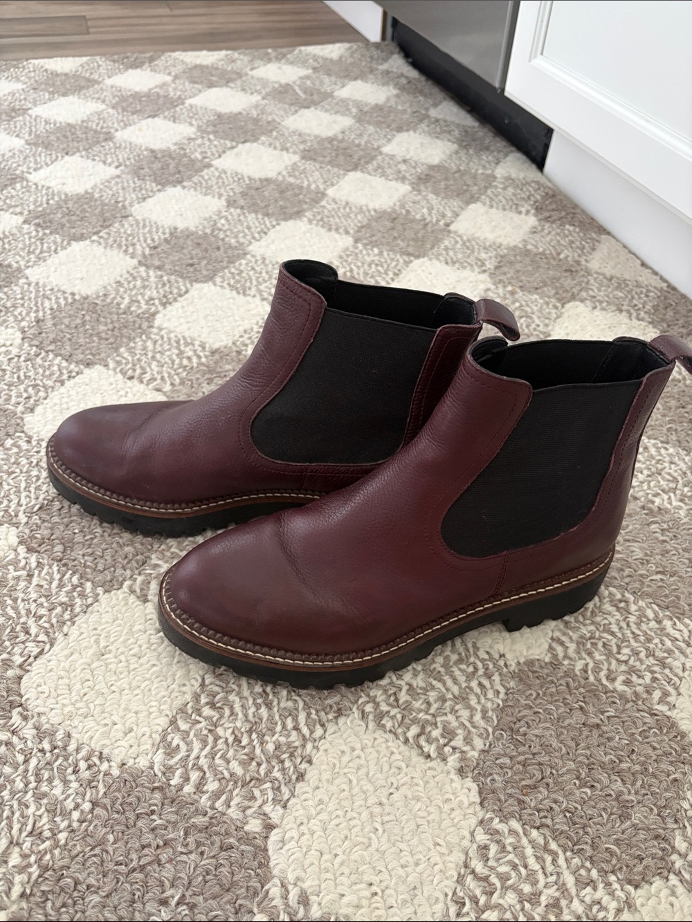 Caslon Miller Water Resistant Lug Chelsea Boot